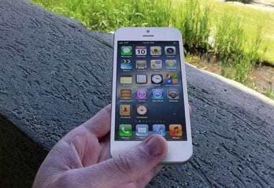 iPhone 5 chega �s lojas em setembro, afirma operadora