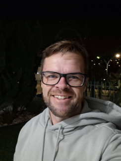 Selfie noturna externa Selfie noturna externa