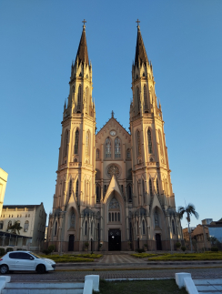 Catedral - Câmera Principal 50MP
