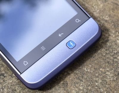 Smartphone do Facebook pode ser lançado hoje Smartphone do Facebook pode ser lançado hoje