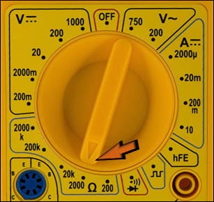 Conhecendo o Arduino - Aula 4: Corrente, tensão, resistor e diodo emissor de luz Conhecendo o Arduino - Aula 4: Corrente, tensão, resistor e diodo emissor de luz