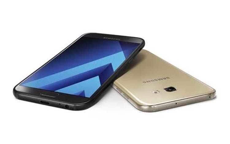 Resultado de imagem para Samsung lança Galaxy A5 e A7 2017 com 64 GB de armazenamento