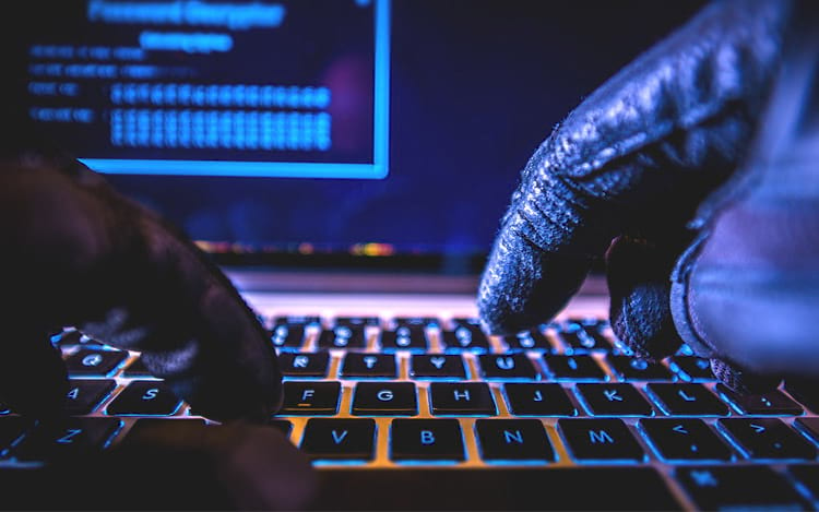 Ataque hacker infecta 200 mil roteadores no Brasil com código para ...