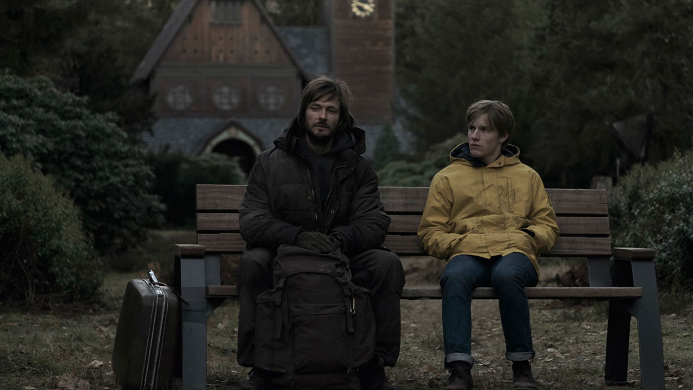 Terceira temporada de Dark chega à Netflix com disputa entre luz e ...