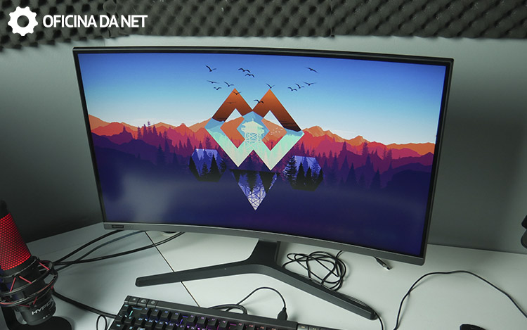 Um dos Únicos monitores 240Hz de 27\