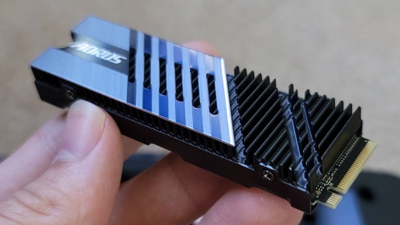 SSD Aorus Gen 4 7000 é o melhor custo-benefício para Playstation 5