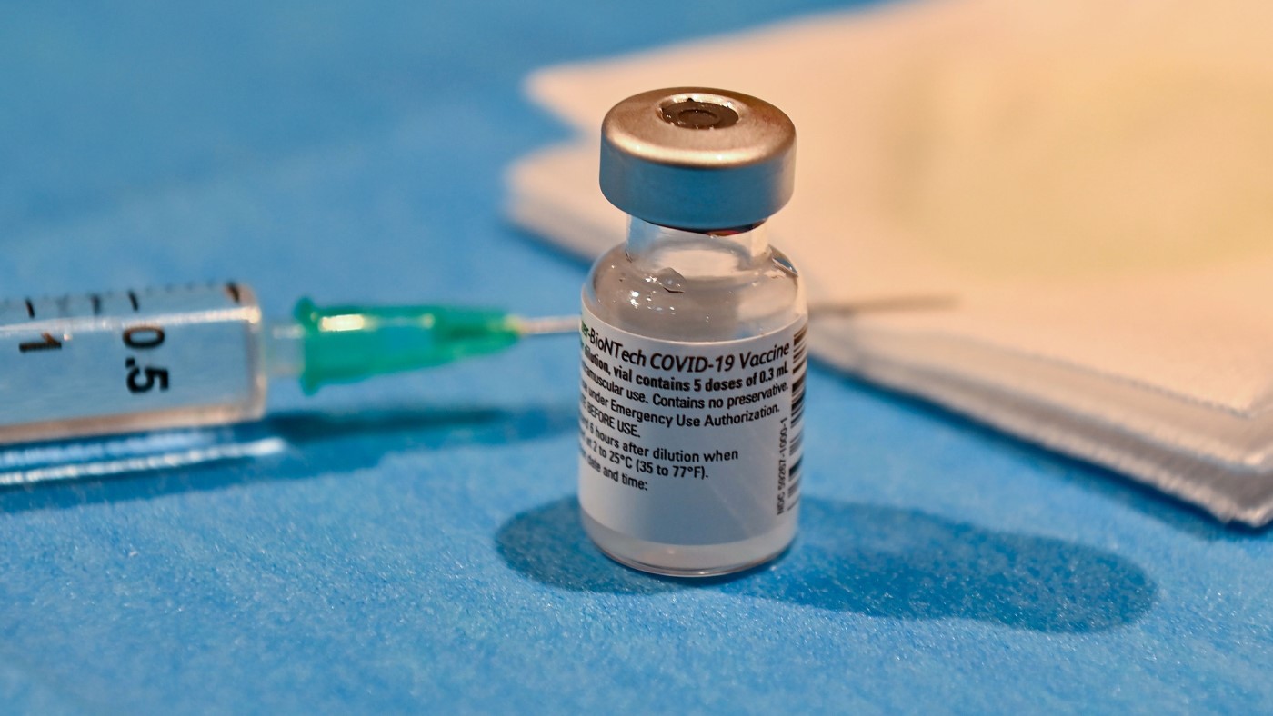 Pfizer/BioNTech, vacina para COVID-19, obtém aprovação total da FDA