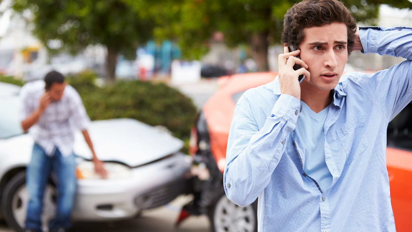 Cómo registrar contactos de emergencia en iPhone