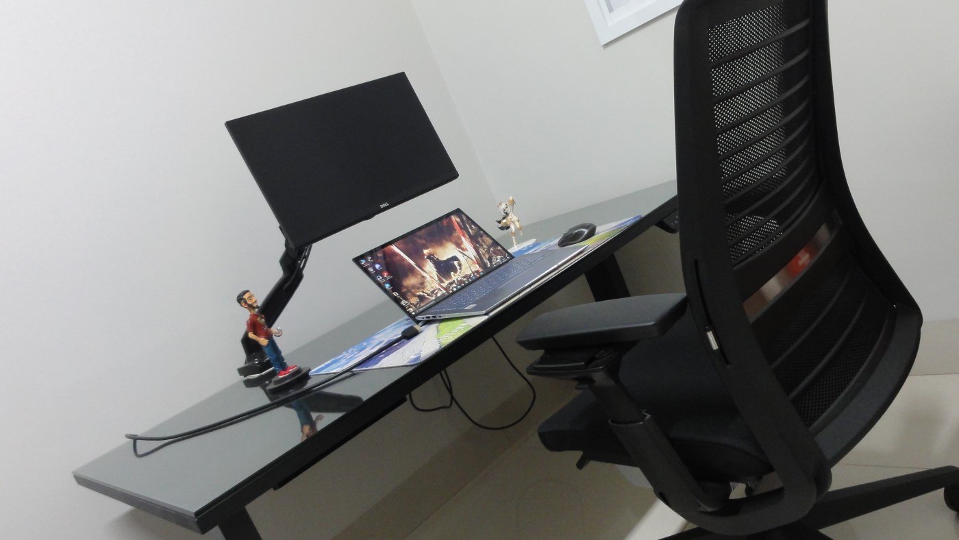 Height-adjustable office desk Slikdesk High [Review]