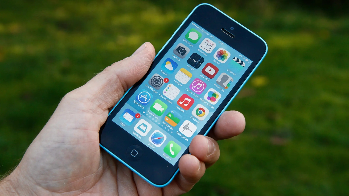 Como baixar aplicativo no iPhone 5C e instalar no celular