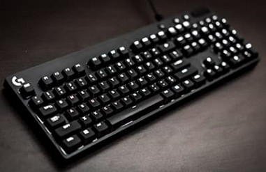 Logitech G610 Orion Brown Logitech G610 Orion Brown