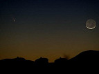 Cometa é visto passando pelo céu de Las Vegas
