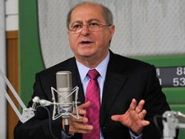 Ministro Paulo Bernardo garante que internet 4G estará disponível até o fim do mês Ministro Paulo Bernardo garante que internet 4G estará disponível até o fim do mês