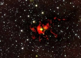 Astrônomos encontram estrela gigante em formação Astrônomos encontram estrela gigante em formação