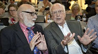 Nobel de François Englert e Peter Higgs alegra diretor do CERN