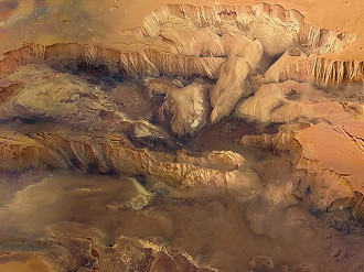 Sonda Mars Express encontra um Grand Canyon em Marte