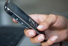 Para melhorar o sinal telefônico, Anatel aprova uso de antenas menores Para melhorar o sinal telefônico, Anatel aprova uso de antenas menores