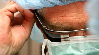 Médico registra cirurgia em SP utilizando um Google Glass Médico registra cirurgia em SP utilizando um Google Glass