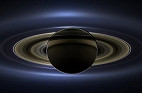 Veja a linda foto de Saturno, sob eclipse Solar, feita pela NASA Veja a linda foto de Saturno, sob eclipse Solar, feita pela NASA