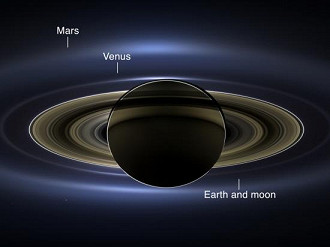 Veja a linda foto de Saturno, sob eclipse Solar, feita pela NASA