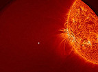 Imagem mostra cometa Ison sobrevivendo ao sol