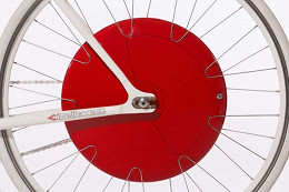 Roda de bicicleta acumula energia e ajuda o ciclista na subida Roda de bicicleta acumula energia e ajuda o ciclista na subida