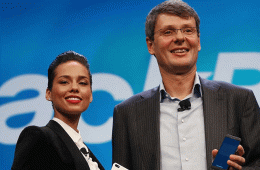 Alicia Keys deixa cargo da BlackBerry Alicia Keys deixa cargo da BlackBerry