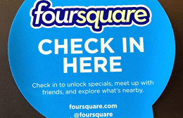 Microsoft vai investir 15 mi de dólares no Foursquare Microsoft vai investir 15 mi de dólares no Foursquare