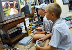 Uma hora de videogame diário ajuda na saúde de crianças, diz estudo Uma hora de videogame diário ajuda na saúde de crianças, diz estudo