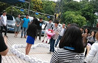 Chinês compra 99 iPhones para fazer pedido de casamento para namorada Chinês compra 99 iPhones para fazer pedido de casamento para namorada