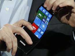 Samsung irá lançar tela flexível para smartphones e outros aparelhos Samsung irá lançar tela flexível para smartphones e outros aparelhos