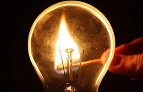 Como foi inventada a lâmpada incandescente?