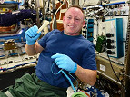 Chave Inglesa é fabricada na ISS através de uma impressora 3D Chave Inglesa é fabricada na ISS através de uma impressora 3D