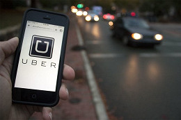 Facebook firma parceria com Uber para solicitação de carro Facebook firma parceria com Uber para solicitação de carro