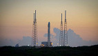 Foguete da SpaceX faz pouso perfeito Foguete da SpaceX faz pouso perfeito