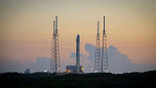 Foguete da SpaceX faz pouso perfeito