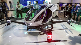 Empresa chinesa revela drone capaz de transportar uma pessoa Empresa chinesa revela drone capaz de transportar uma pessoa