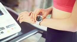 Moto 360 Sport chega ao Brasil por R$ 1.999