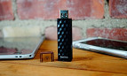Pendrive da SanDisk é capaz de transmitir arquivos via Wi-Fi Pendrive da SanDisk é capaz de transmitir arquivos via Wi-Fi