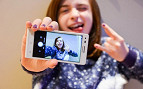 Nova versão do Snapchat ganha vídeo GIF, áudio e stickers Nova versão do Snapchat ganha vídeo GIF, áudio e stickers