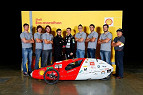 Brasileiros desenvolvem carro capaz de rodar 400 Km com 1 litro de etanol Brasileiros desenvolvem carro capaz de rodar 400 Km com 1 litro de etanol