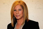 Barbra Streisand liga para Tim Cook após cansar de ouvir pronúncia errada de seu nome Barbra Streisand liga para Tim Cook após cansar de ouvir pronúncia errada de seu nome