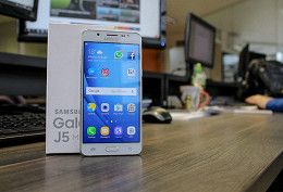 Review Galaxy J5 (2016) Review Galaxy J5 (2016)