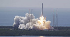 Foguete Falcon 9 explode durante testes nos Estados Unidos Foguete Falcon 9 explode durante testes nos Estados Unidos
