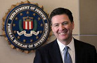 Diretor do FBI recomenda que usuários cubram câmera do laptop Diretor do FBI recomenda que usuários cubram câmera do laptop