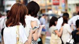 Usuários que passam muitas horas no smartphone podem ter tendinite