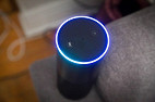 Amazon irá lançar alto-falantes com tela grande Amazon irá lançar alto-falantes com tela grande