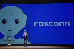 Foxconn irá vender 60 mil robôs em 2016 Foxconn irá vender 60 mil robôs em 2016