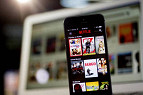 Netflix passa a permitir baixar vídeos para o cartão de memória