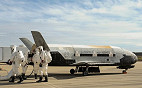 Nave espacial secreta americana retorna à Terra após dois anos na órbita do planeta